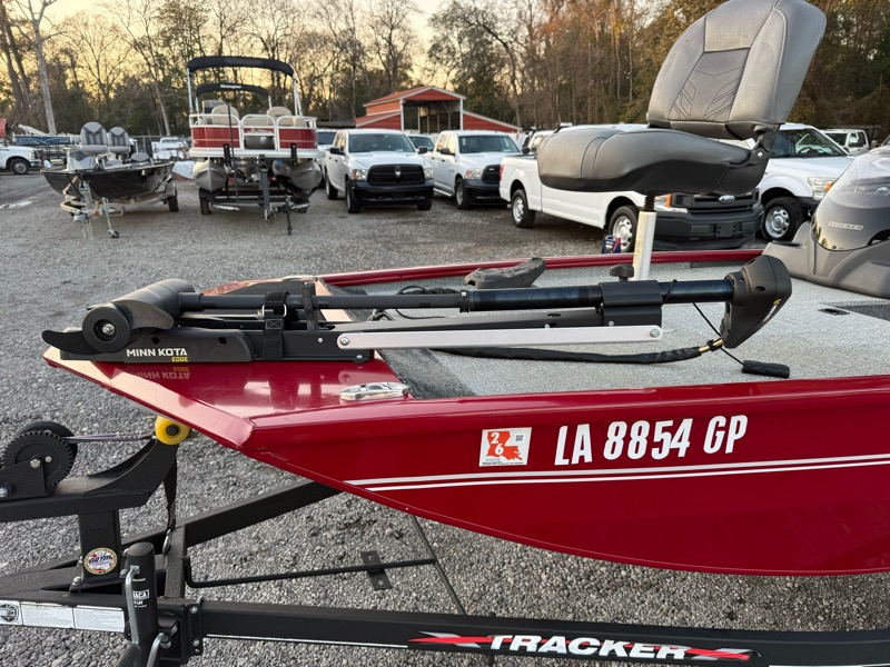 Bass Tracker Pro 170  2023