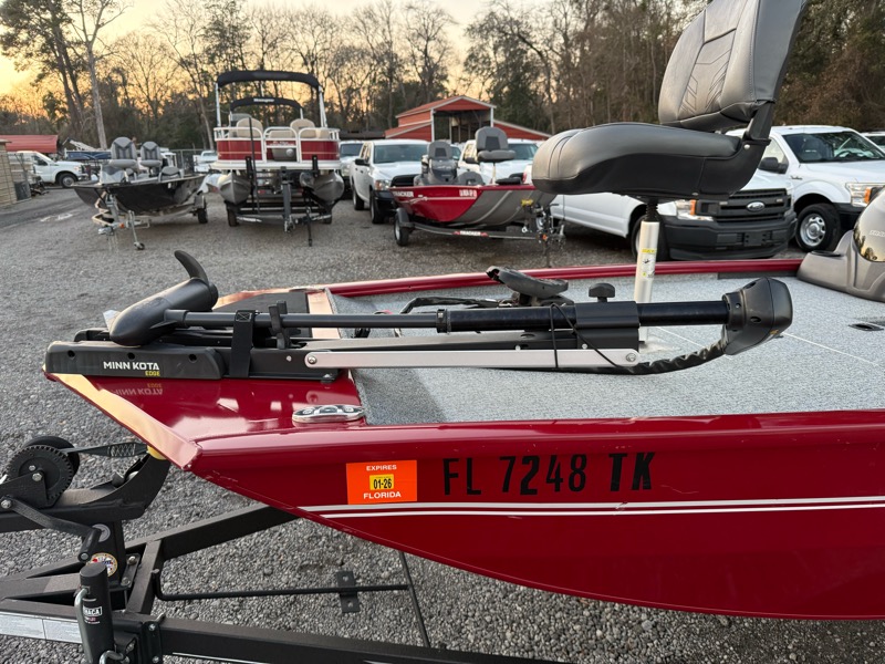 Bass Tracker Pro 170  2023