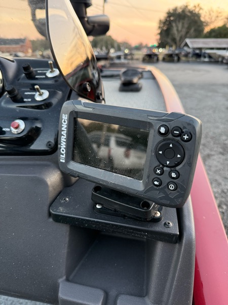 Bass Tracker Pro 170  2023