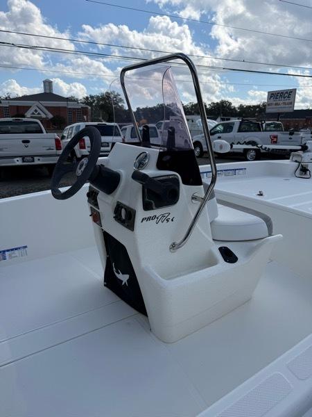 Mako  Pro 17 Skiff CC  2019