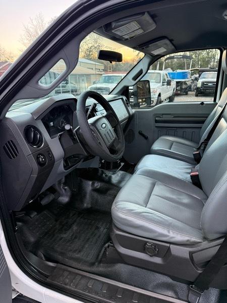 Ford F-550 Regular Cab DRW 2WD 2015