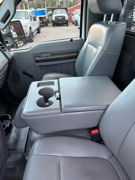 Ford F-550 Regular Cab DRW 2WD 2015