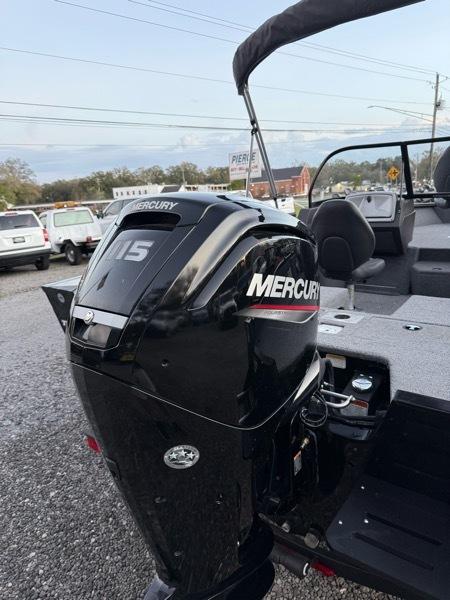 Tracker Pro Guide V-175  2023