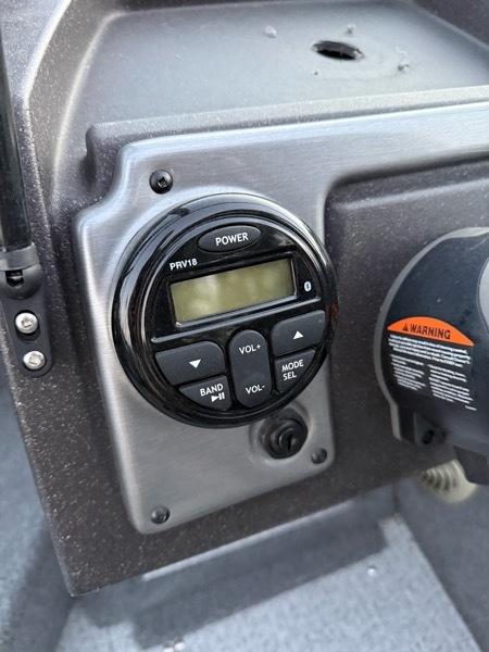 Tracker Pro Guide V-175  2023