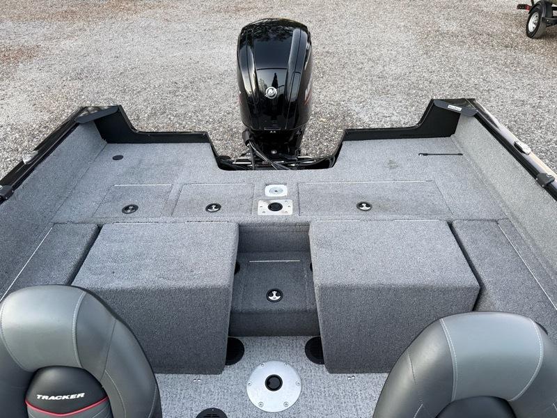 Tracker Pro Guide V-175  2023