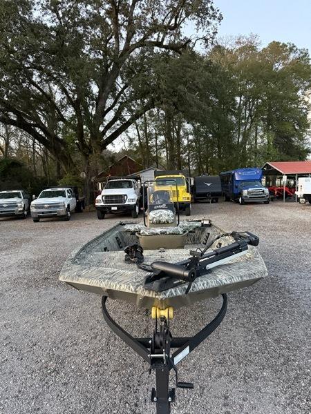 Tracker Grizzley  2025