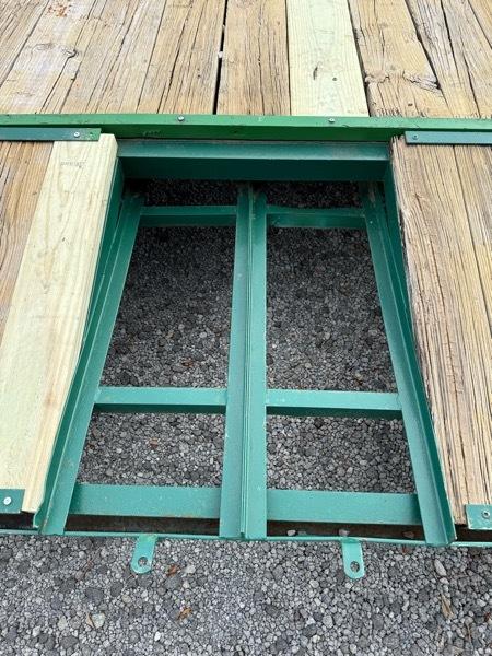 Utility Trailer Manufacturer Unknown  2006