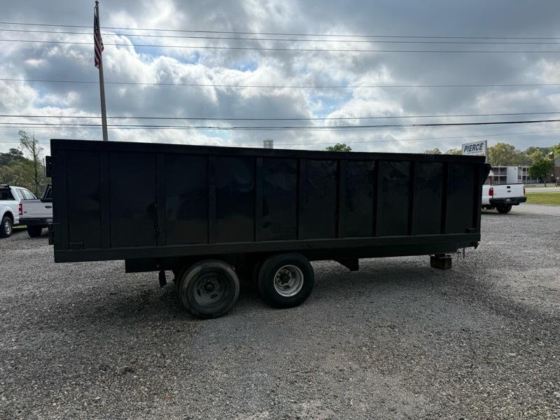 Miles Dump Trailer  2010