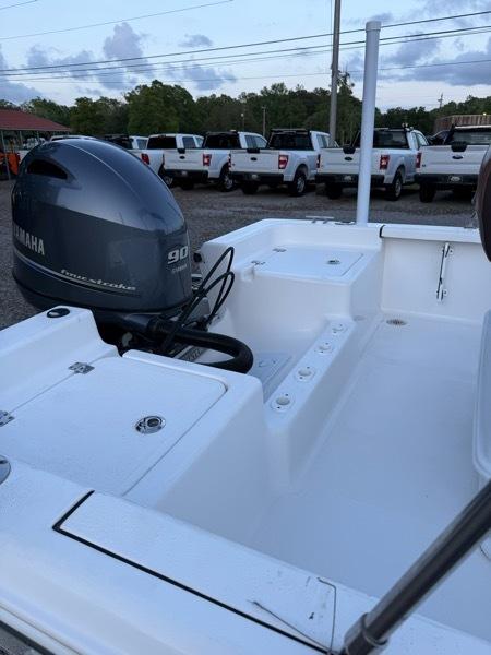 TideWater 1800 Bay Max  2017