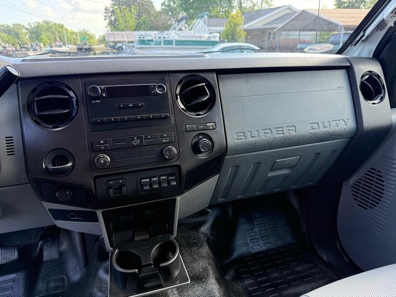 Ford F-550 SuperCab DRW 2WD 2012