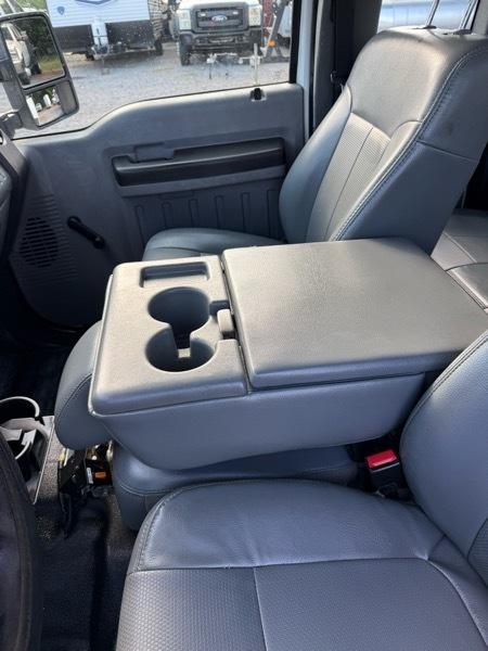 Ford F-550 SuperCab DRW 2WD 2012