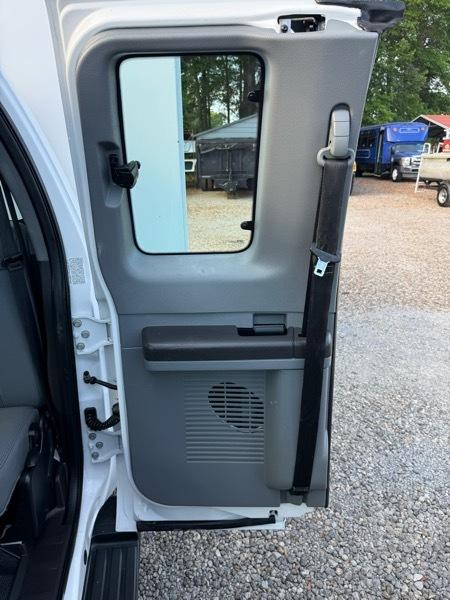 Ford F-550 SuperCab DRW 2WD 2012