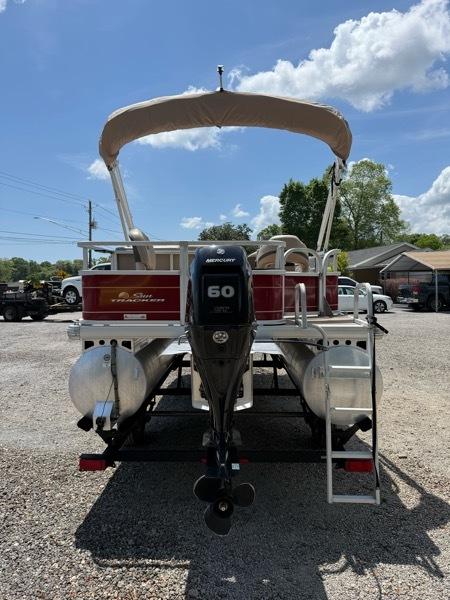 Sun Tracker Bass Buggy 18DLX  2021