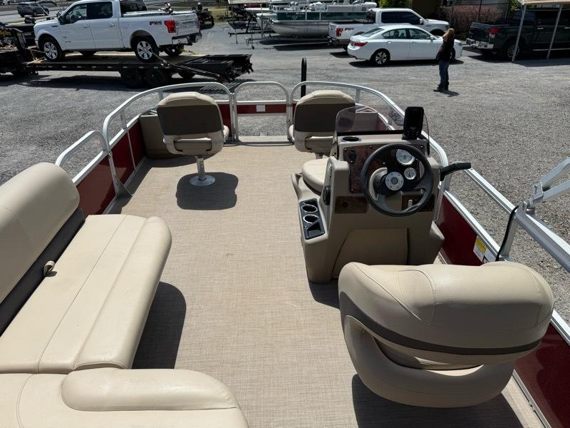 Sun Tracker Bass Buggy 18DLX  2021