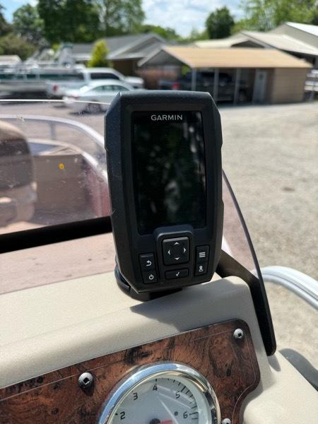 Sun Tracker Bass Buggy 18DLX  2021