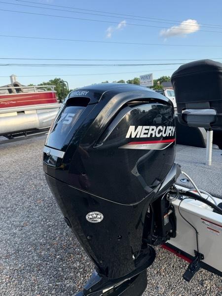 Tracker Bass Pro Team 175 TXW  2020