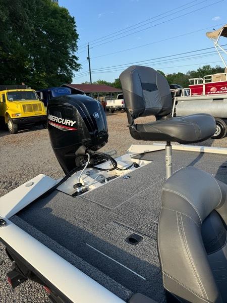 Tracker Bass Pro Team 175 TXW  2020