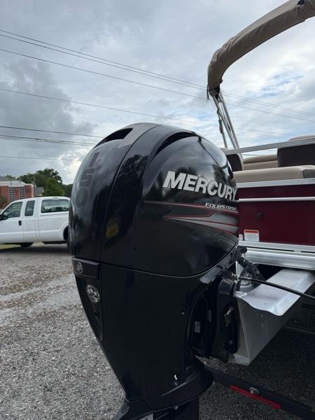 Sun Tracker Sportfish 22 DLX  2018