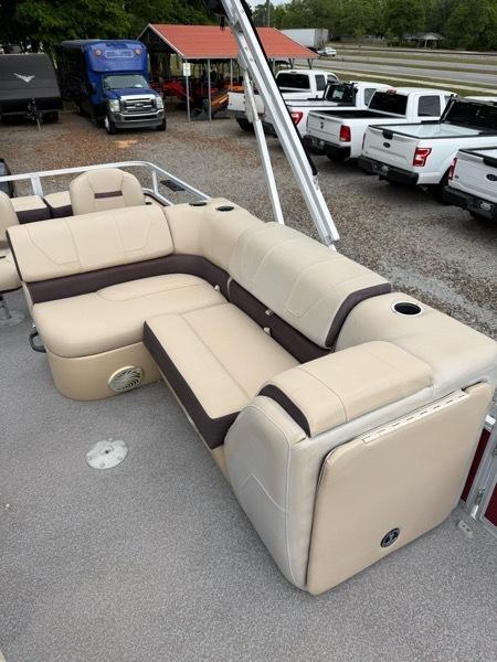 Sun Tracker Sportfish 22 DLX  2018