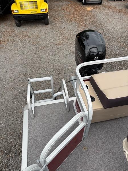 Sun Tracker Sportfish 22 DLX  2018