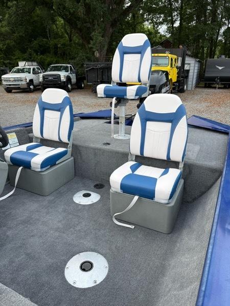 Bass Tracker Pro Team 175  2015