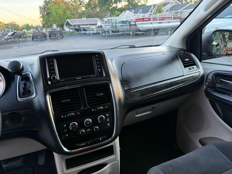 Dodge Grand Caravan SE 2016
