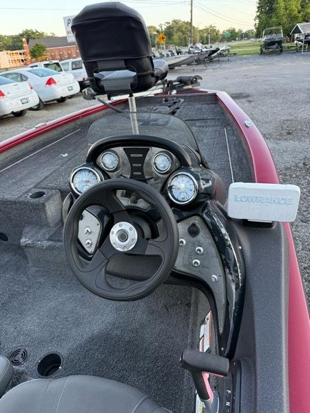 Tracker Pro Team 175  2021
