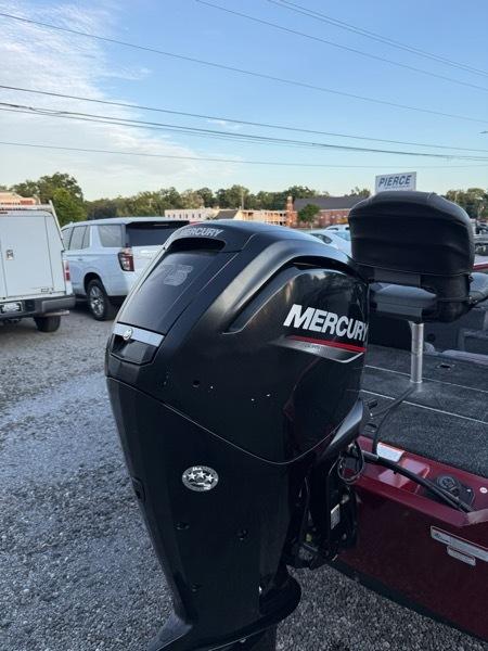 Tracker Pro Team 175  2021