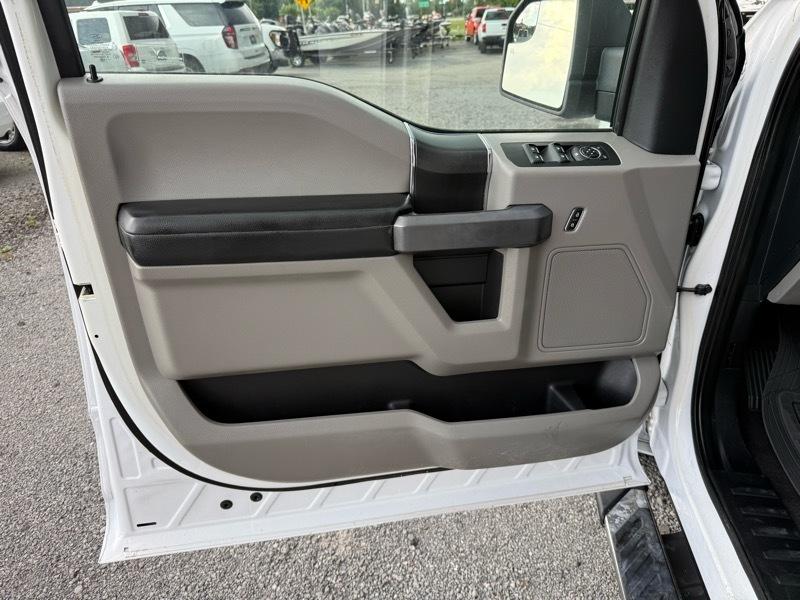 Ford F-150 XLT SuperCrew 4WD 2019