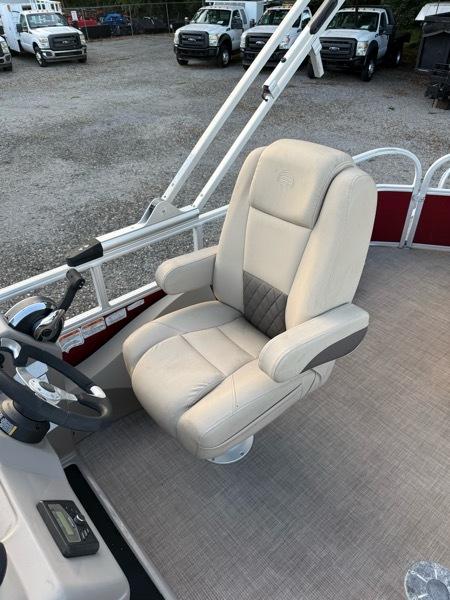 Sun Tracker Sportfish 22 DLX  2022