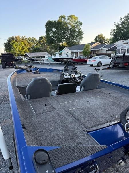 Lowe Stinger  2020