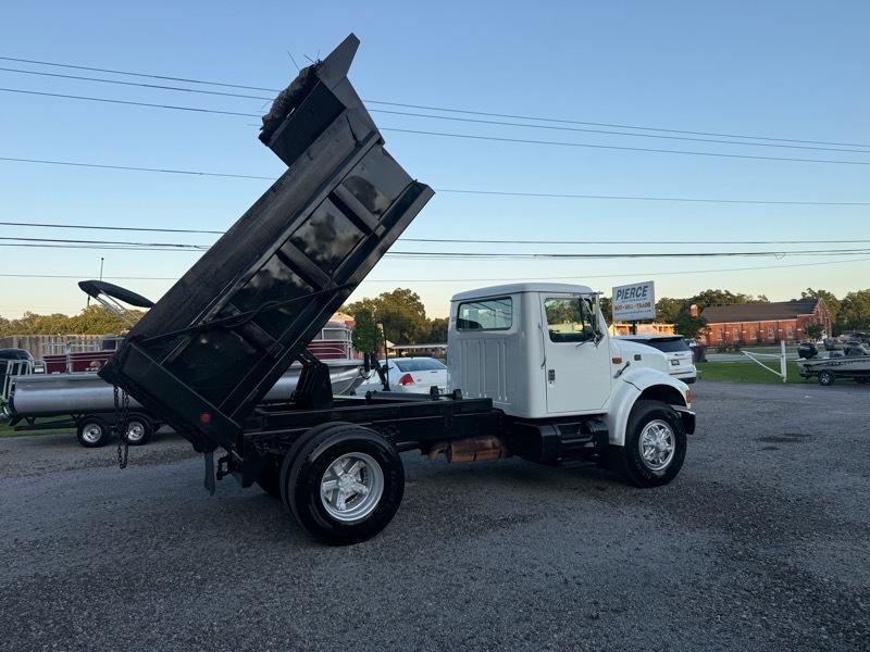 International 4700  1998