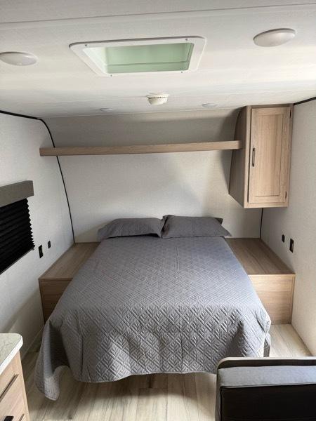 Coleman Travel Trailer  2025