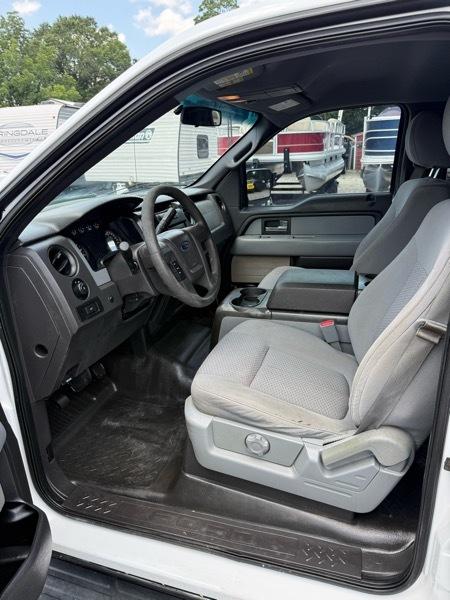 Ford F-150 XL SuperCrew 4WD 2014