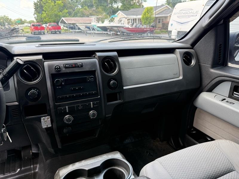 Ford F-150 XL SuperCrew 4WD 2014