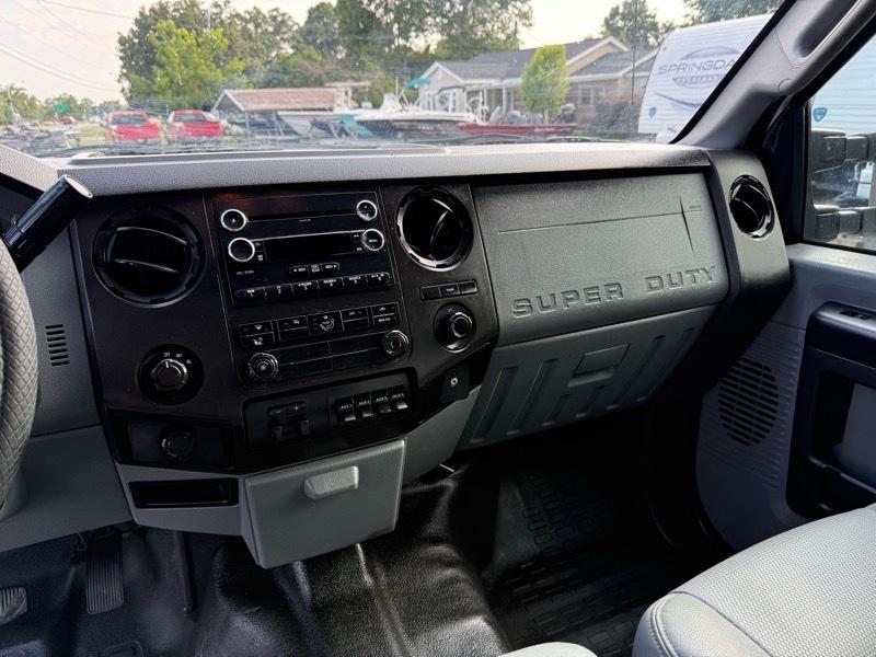 Ford F-550 Crew Cab DRW 4WD 2016