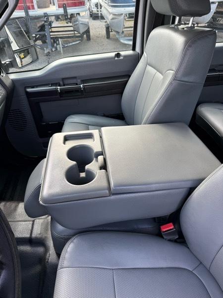 Ford F-550 Crew Cab DRW 4WD 2016