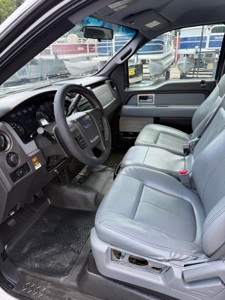 Ford F-150 XL Reg. Cab 2WD 2011
