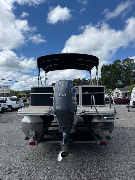 Bennington SX 24  2017