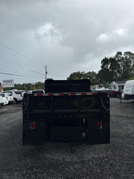 Ford F-550 Crew Cab DRW 2WD 2011
