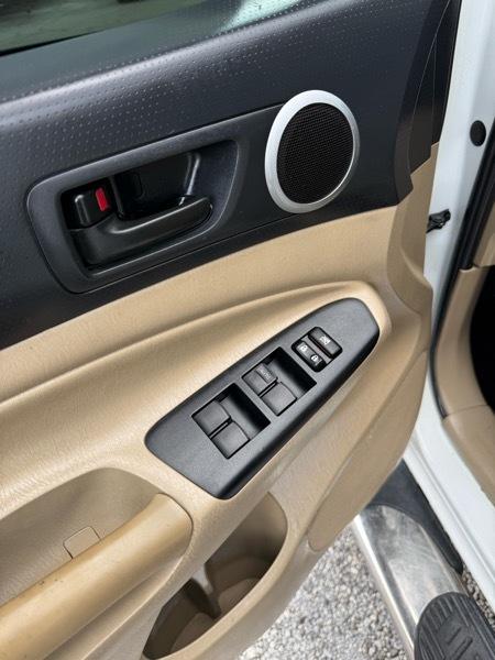 Toyota Tacoma PreRunner Double Cab 2WD 2015