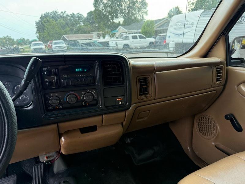 Chevrolet Silverado 1500 W/T Reg Cab 4WD 2000