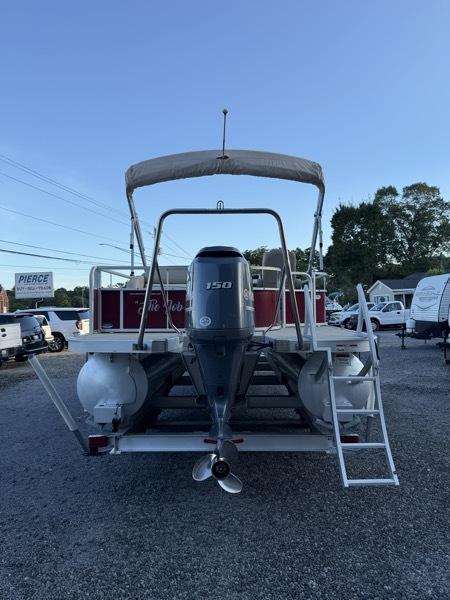 Bennington SX 24  2015
