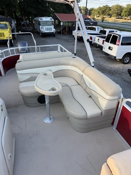 Bennington SX 24  2015