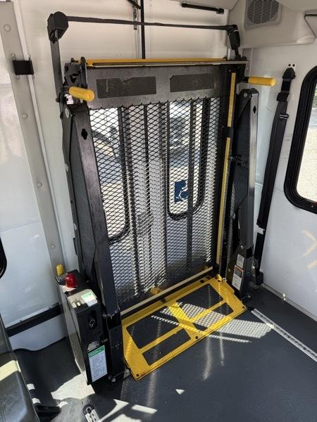 Ford Econoline E350 2017