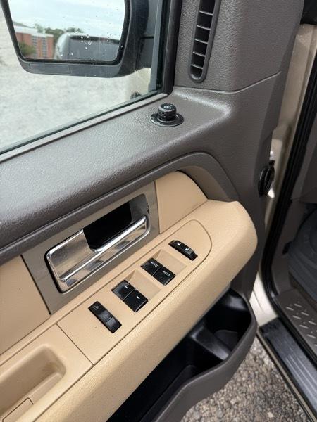 Ford F-150 XLT SuperCab 2WD 2011