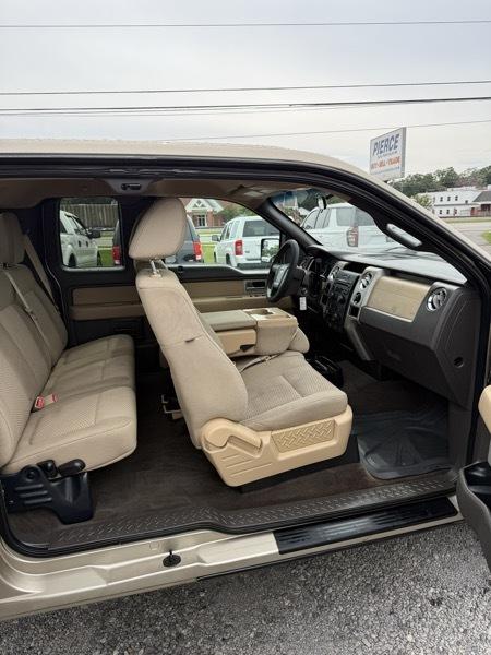 Ford F-150 XLT SuperCab 2WD 2011