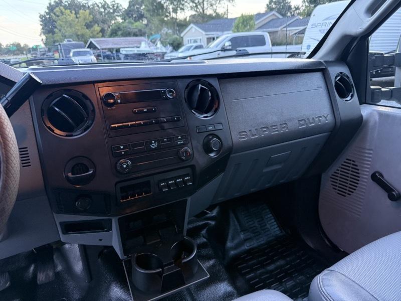 Ford F-450 SD Crew Cab DRW 2WD 2013