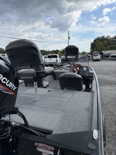 Tracker Bass Tracker Classic XL  2021