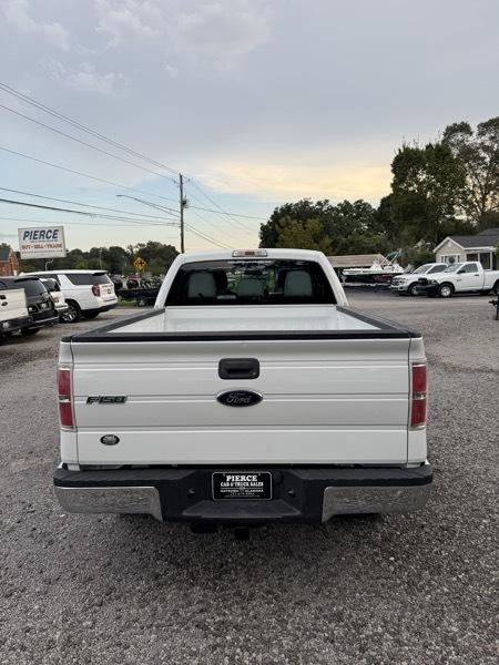 Ford F-150 XL SuperCrew 4WD 2012